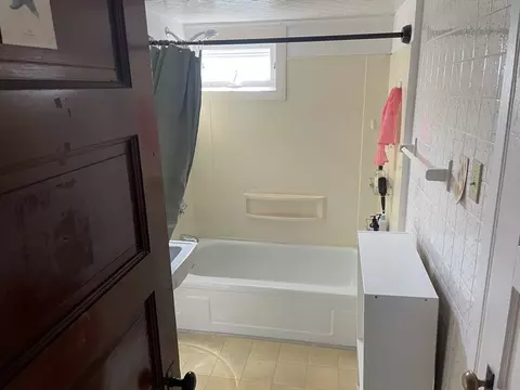 24 Elbridge St, Worcester, MA 01609 photo 4