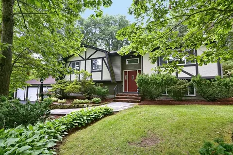 3 Shady Hollow Path, Ashland, MA 01721