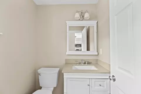 18 Beals Cove Rd #E, Hingham, MA 02043 photo 5