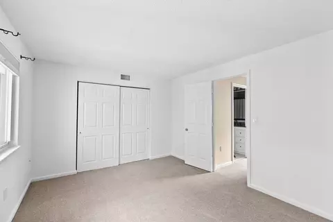 18 Beals Cove Rd #E, Hingham, MA 02043 photo 12