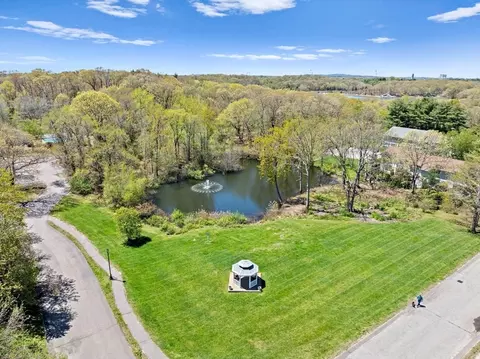 18 Beals Cove Rd #E, Hingham, MA 02043 photo 14