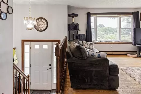 11 Trinity Ave, Grafton, MA 01519 photo 7