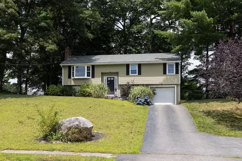11 Trinity Ave, Grafton, MA 01519 photo 3