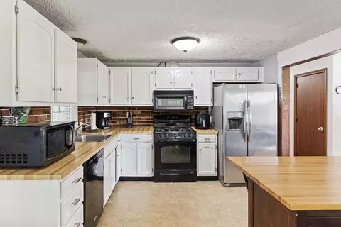 11 Trinity Ave, Grafton, MA 01519 photo 11