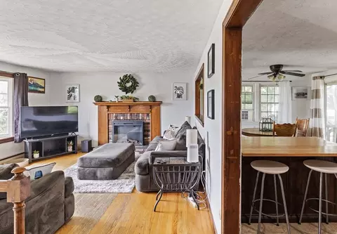 11 Trinity Ave, Grafton, MA 01519 photo 10