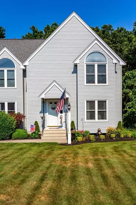 35 Pilgrim Village Rd #1804, Taunton, MA 02780