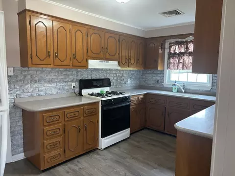 267 Sterling St, Fall River, MA 02721 photo 13