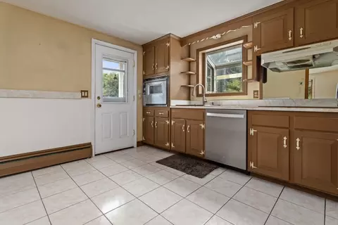 38 Glendale Dr, Danvers, MA 01923 photo 13