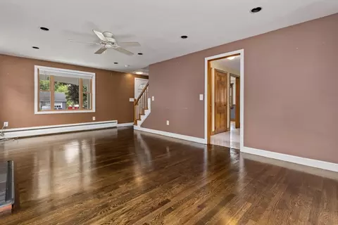 38 Glendale Dr, Danvers, MA 01923 photo 8