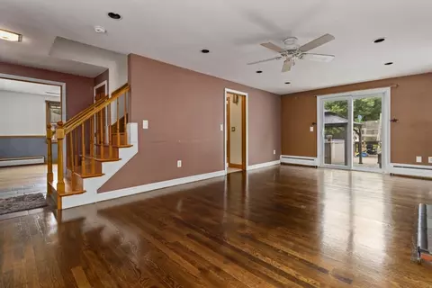 38 Glendale Dr, Danvers, MA 01923 photo 9