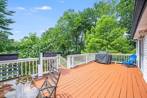 Exterior - 92 Hall St, Raynham, MA 02767 photo 3 of 6