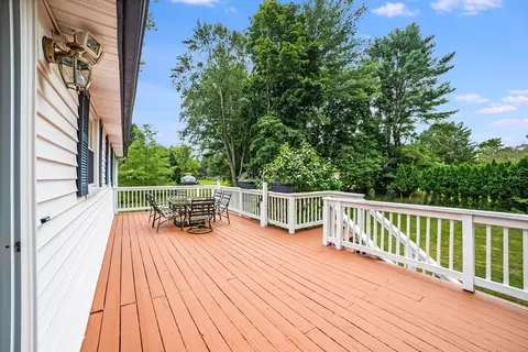 Exterior - 92 Hall St, Raynham, MA 02767 photo 4 of 6