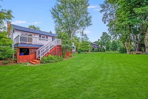 Exterior - 92 Hall St, Raynham, MA 02767 photo 5 of 6