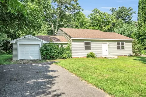 84 Old East Brookfield Rd, North Brookfield, MA 01535