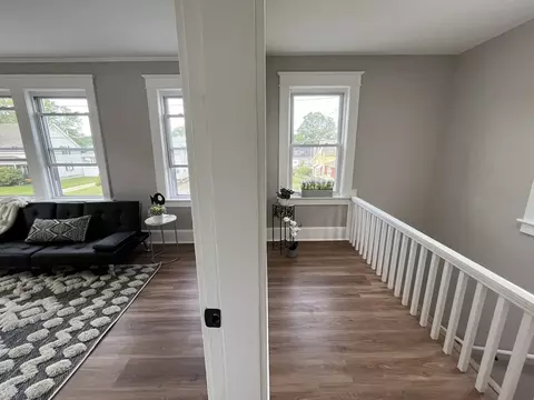Entry Way - 2175-2177 Main St, Palmer, MA 01080 photo 1 of 3