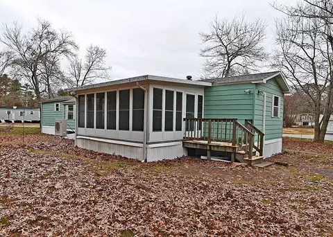 55 Longboat Rd, Wareham, MA 02576 photo 3