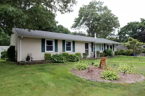 Exterior - 9 Camardo Dr, Wareham, MA 02571 photo 9 of 10