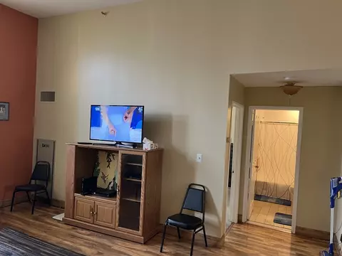 Living - 235 State St #314, Springfield, MA 01103 photo 2 of 2