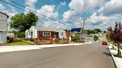 35 S Irving St, Revere, MA 02151