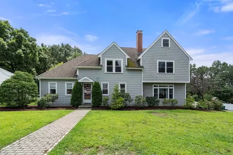 221 E Cross St, Norwood, MA 02062