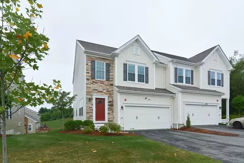 47 Magnolia Dr #47, Hopkinton, MA 01748