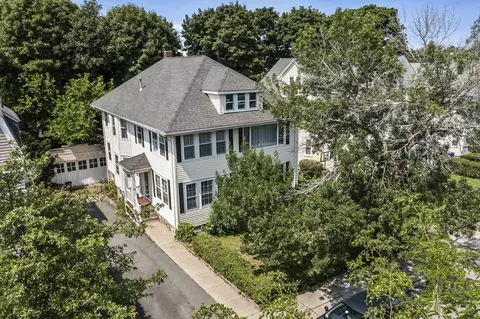 88 Manthorne Rd, Boston, MA 02132