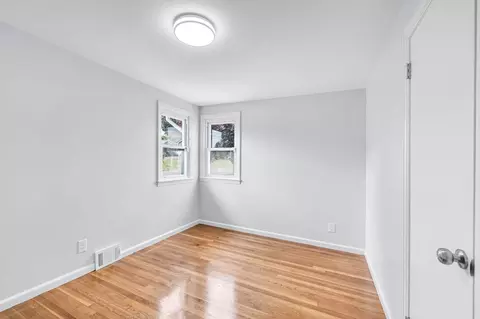 13 Lorimer St, Chicopee, MA 01013 photo 19