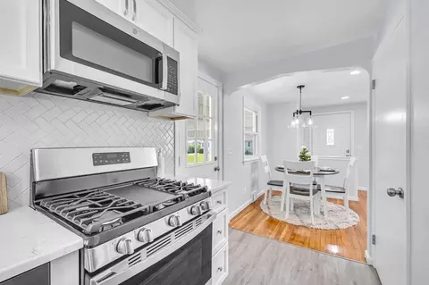 13 Lorimer St, Chicopee, MA 01013 photo 17