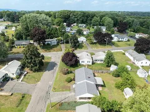 13 Lorimer St, Chicopee, MA 01013 photo 39