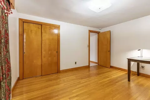 Bedroom - 17 Albert Park, Everett, MA 02149 photo 4 of 5