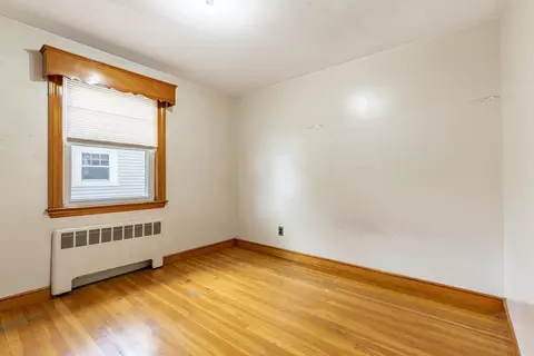 Bedroom - 17 Albert Park, Everett, MA 02149 photo 1 of 5