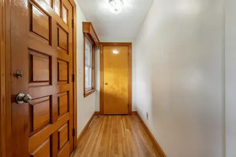 Entry Way - 17 Albert Park, Everett, MA 02149 photo 1 of 2