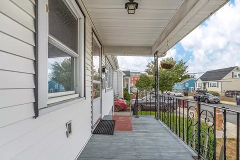 Exterior - 17 Albert Park, Everett, MA 02149 photo 5 of 9