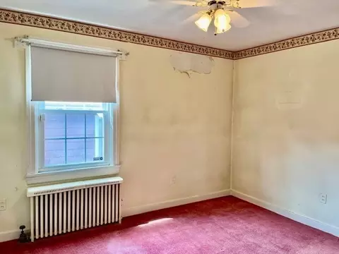 68 Oxford St, Chicopee, MA 01020 photo 18