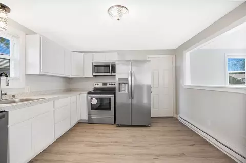 Kitchen - 29 Wallace St, Springfield, MA 01119 photo 2 of 4
