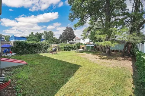 Exterior - 29 Wallace St, Springfield, MA 01119 photo 8 of 10