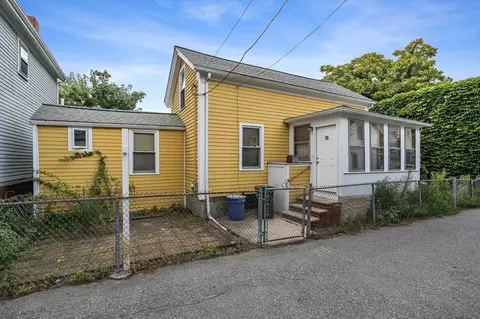 15 Murdock St, Cambridge, MA 02139