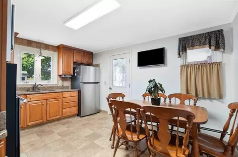 100 Mathieu Dr, Chicopee, MA 01020 photo 4