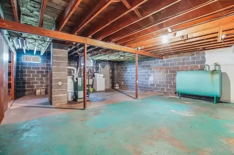 100 Mathieu Dr, Chicopee, MA 01020 photo 27