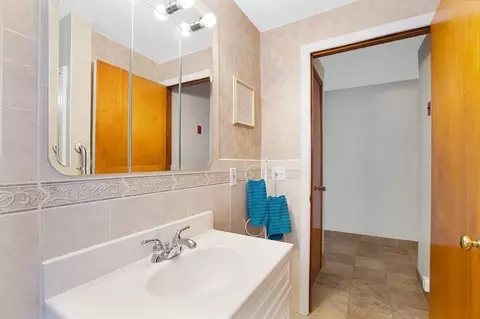 100 Mathieu Dr, Chicopee, MA 01020 photo 21