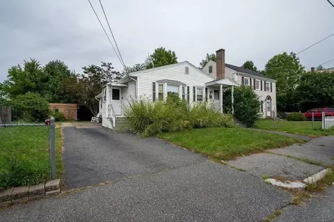 37 Airlie St, Worcester, MA 01606