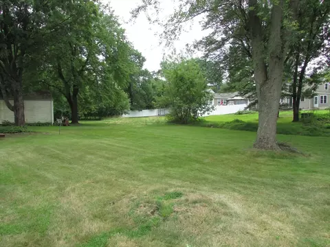 81 Mayher St, Springfield, MA 01104 photo 10