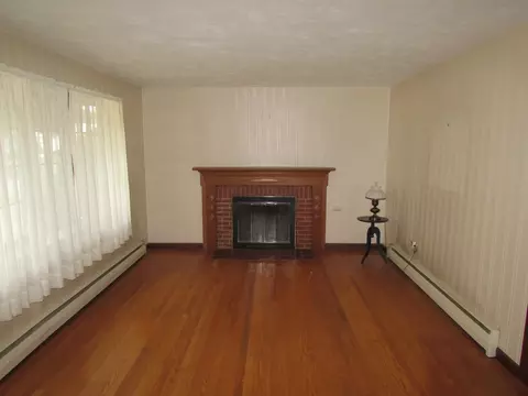 81 Mayher St, Springfield, MA 01104 photo 17