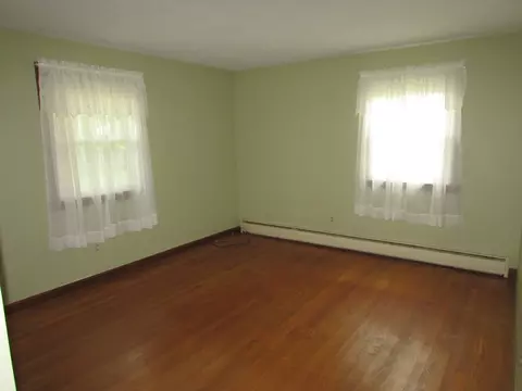 81 Mayher St, Springfield, MA 01104 photo 22
