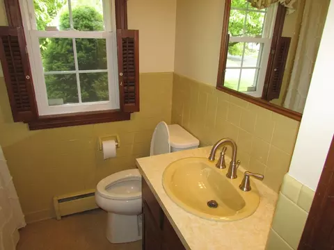 81 Mayher St, Springfield, MA 01104 photo 31