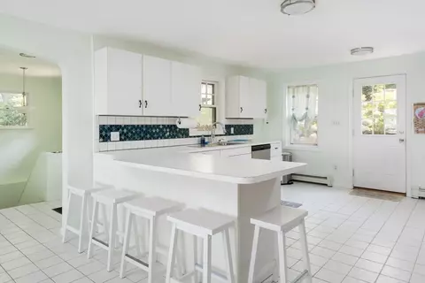 57 Oak St, Wareham, MA 02571 photo 10