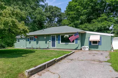 55 Sherry St, Northbridge, MA 01588