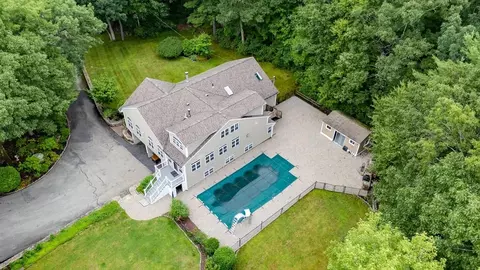 Other - 419 Central Tpke, Sutton, MA 01590 photo 2 of 10