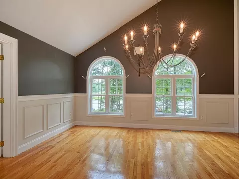 Dining - 419 Central Tpke, Sutton, MA 01590 photo 1 of 1