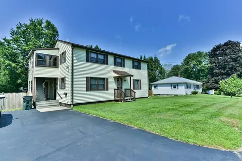 4 Marshall Ter, Dudley, MA 01571